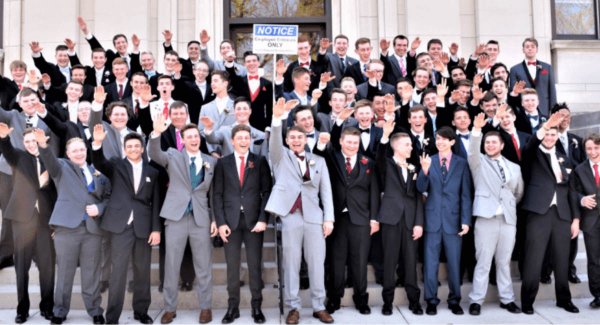 ZOA Condemns Photo of Wisconsin Students Giving Nazi Salute – Recommends Next Steps to District Officials