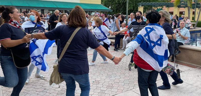 Jewish Press: ZOA Florida Holds “Stand With Israel Rally”