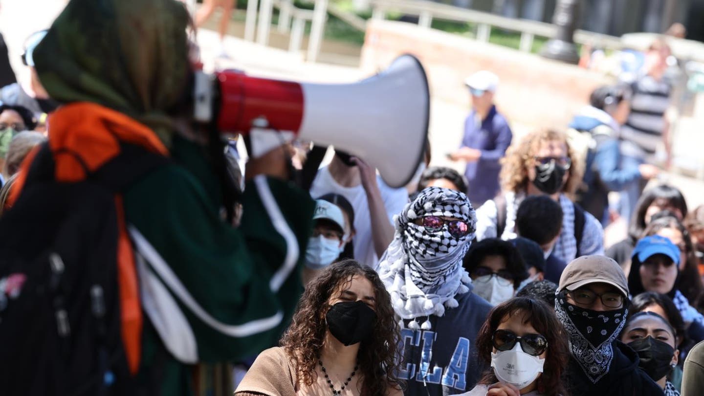 ZOA Supports Proposed Mask Ban to Identify Jew-Hating Israel-Bashing Rioters/Terrorism Inciters